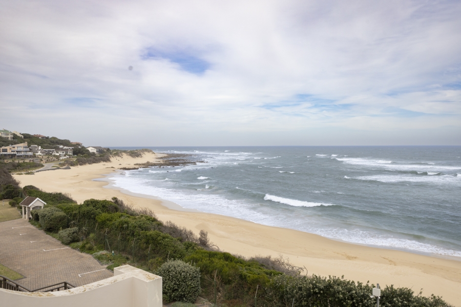 4 Bedroom Property for Sale in West Beach Eastern Cape